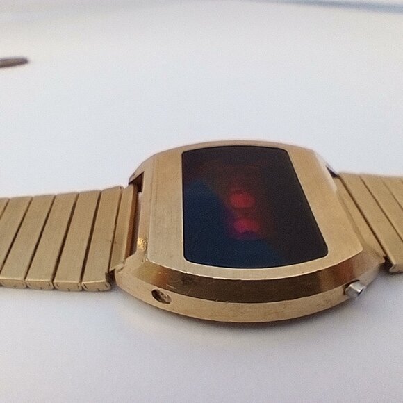 Vintage 70s Early LED Watch - Timeband Model - Picture 2 of 5